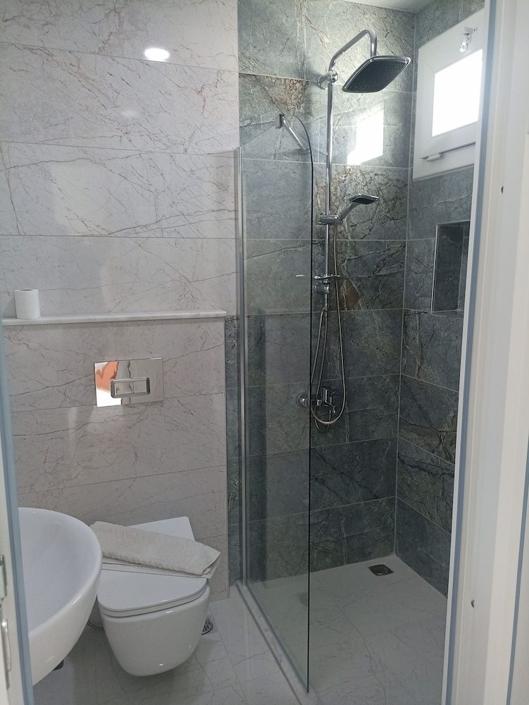 Standard Quadruple Room, 1 Bedroom photo 2