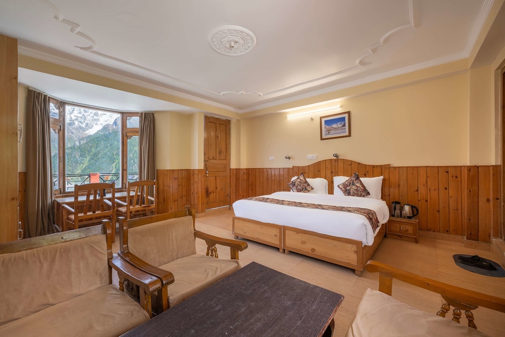 Superior Room, Balcony, Mountain View