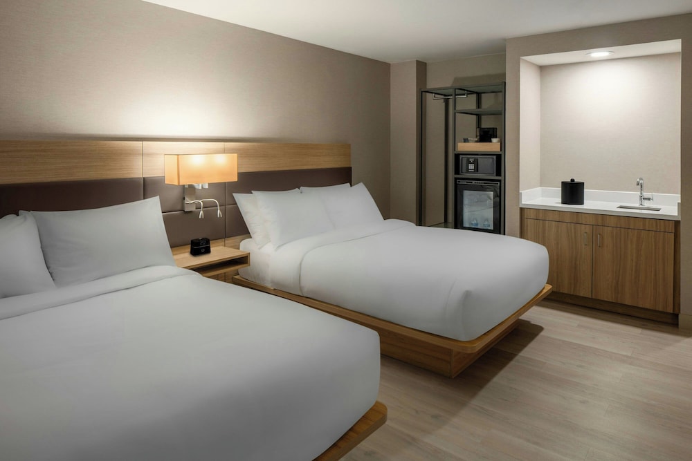 Studio, 2 Queen Beds - Photo 1