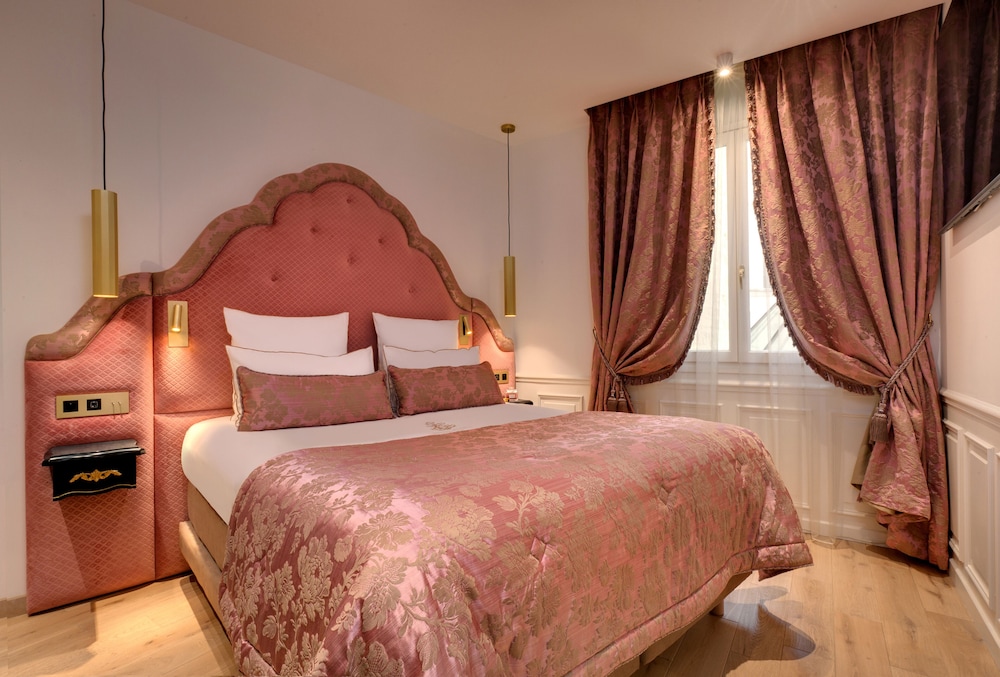 Classic Double Room, 1 Queen Bed photo 3