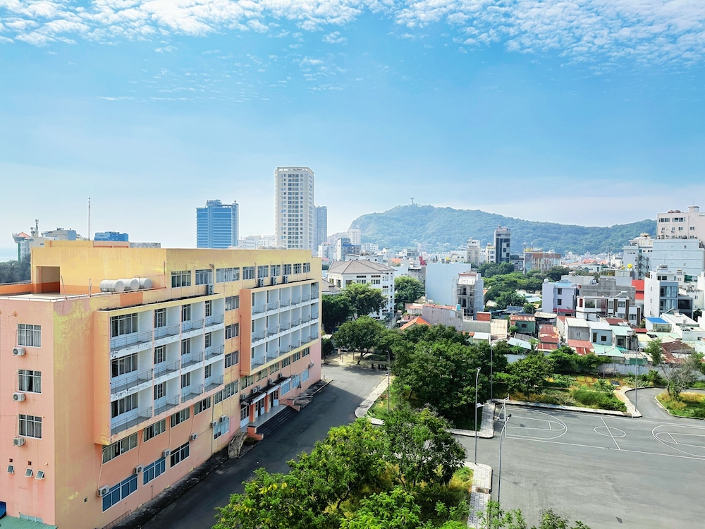 Deluxe Double Room, City View