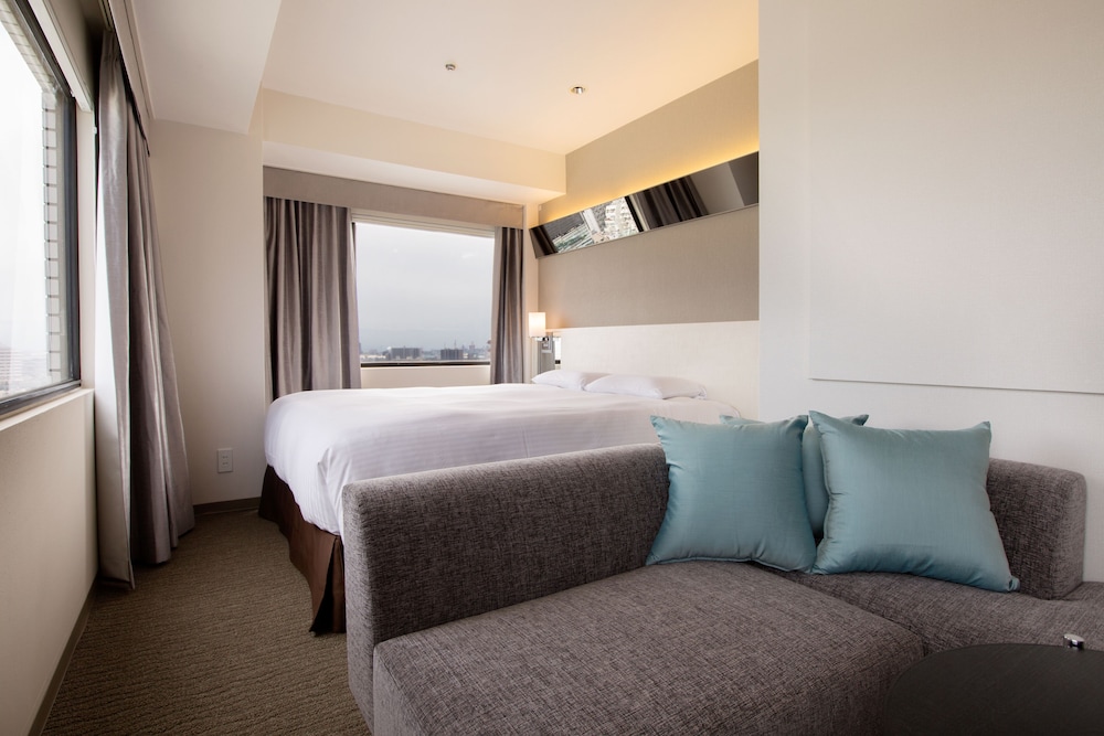 Executive Corner Queen - Non Smoking, Airweave(Sky View) - Photo 1