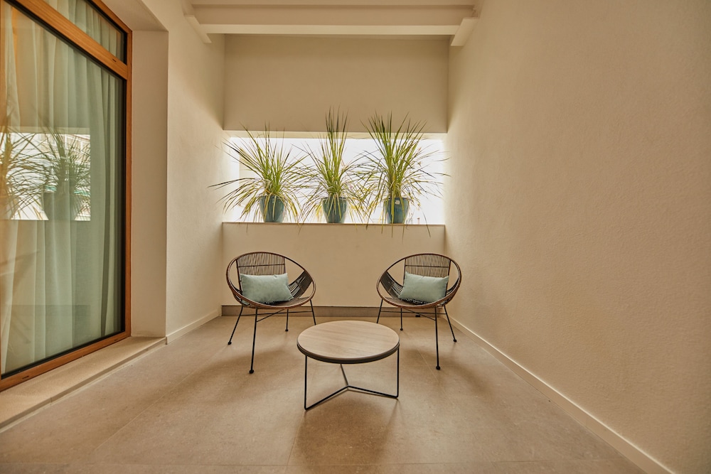 Superior Double Room, Balcony photo 2