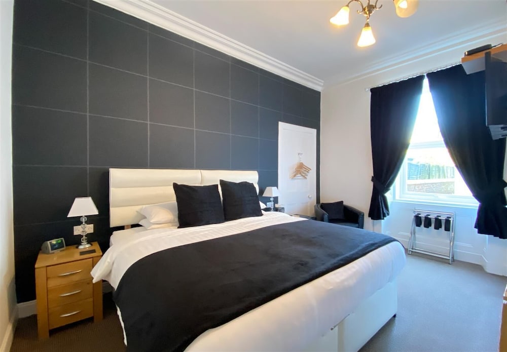 Double Room, Ensuite (Ground Floor)