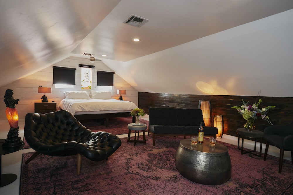 La Sirena Suite