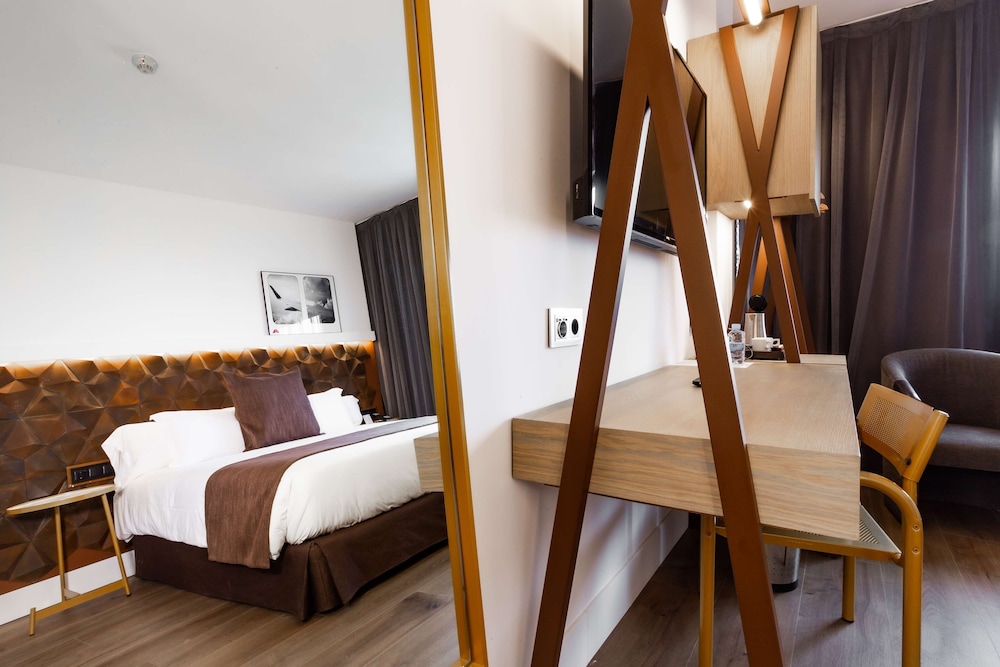 Habitación Estándar, Múltiples Camas (Bunk de Rey)