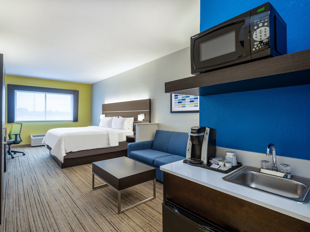Studio Suite, 1 King Bed (Additional Living Area) - Photo 1