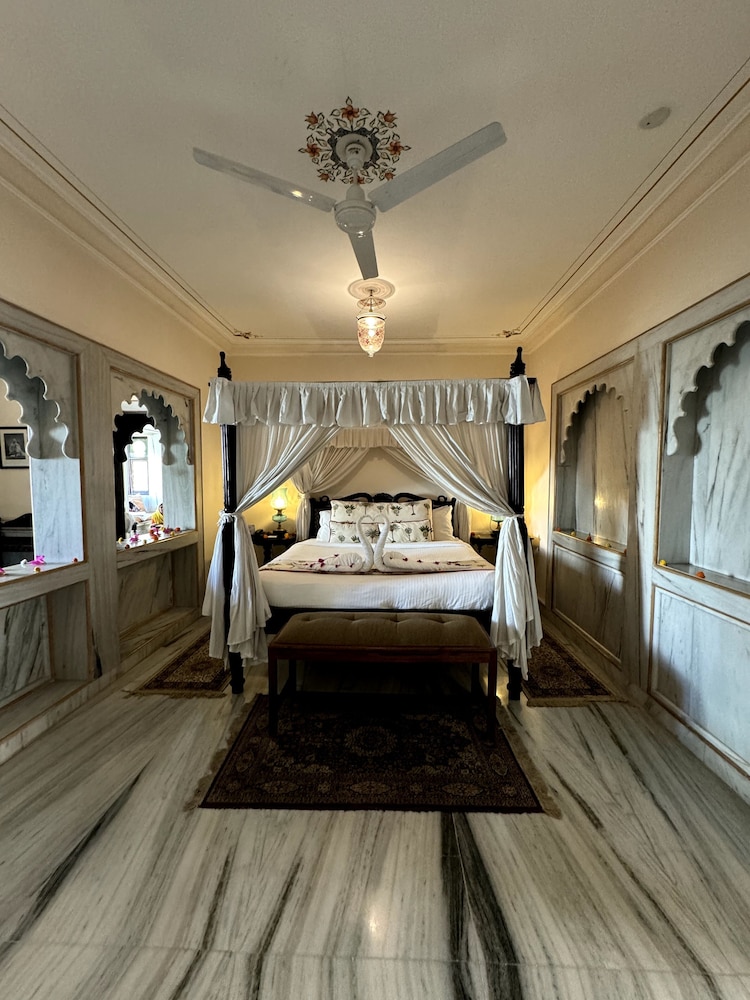 City Suite - Photo 4