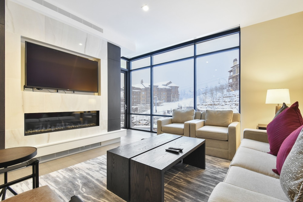 Room, 2 Bedrooms (Residence) - Photo 15