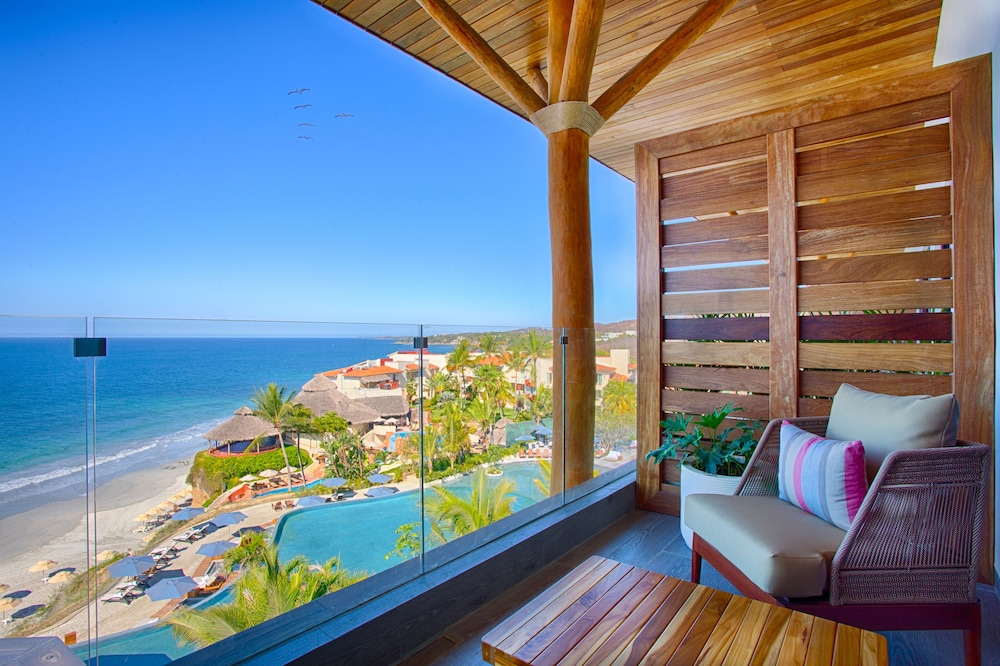 Lush Suite, 1 Bedroom, 1 King Bed, Adults Only (Garden View) - Photo 2