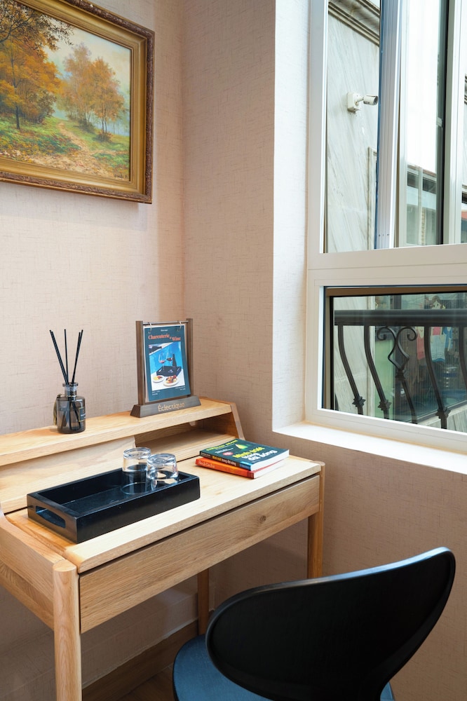 Double Room with Pool View photo 2