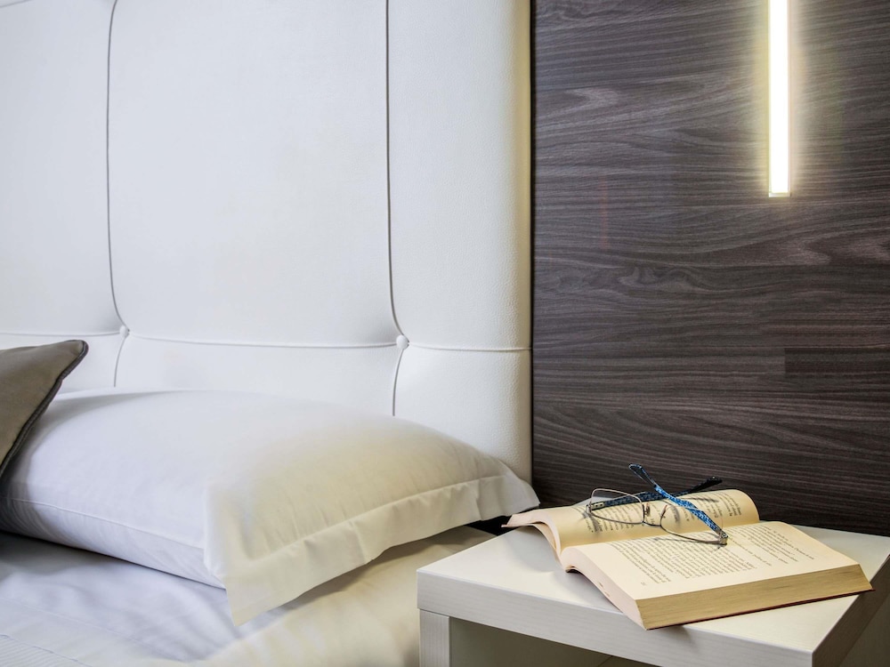 Triple Room, Multiple Beds