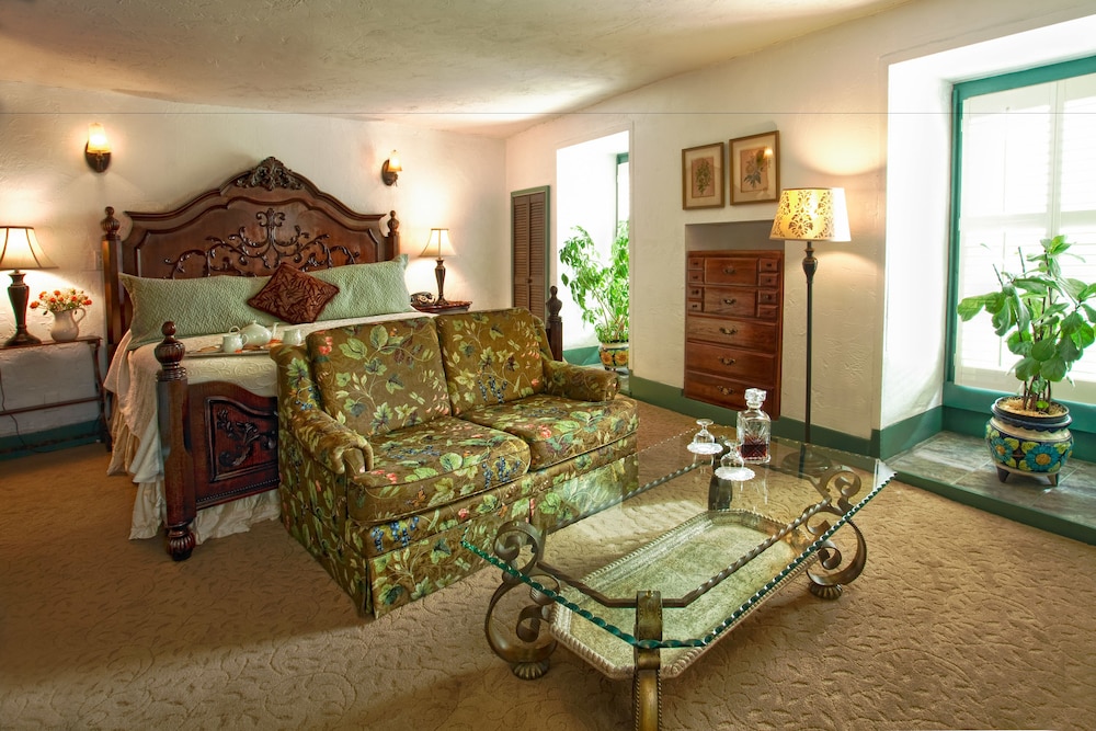Overlook Room
