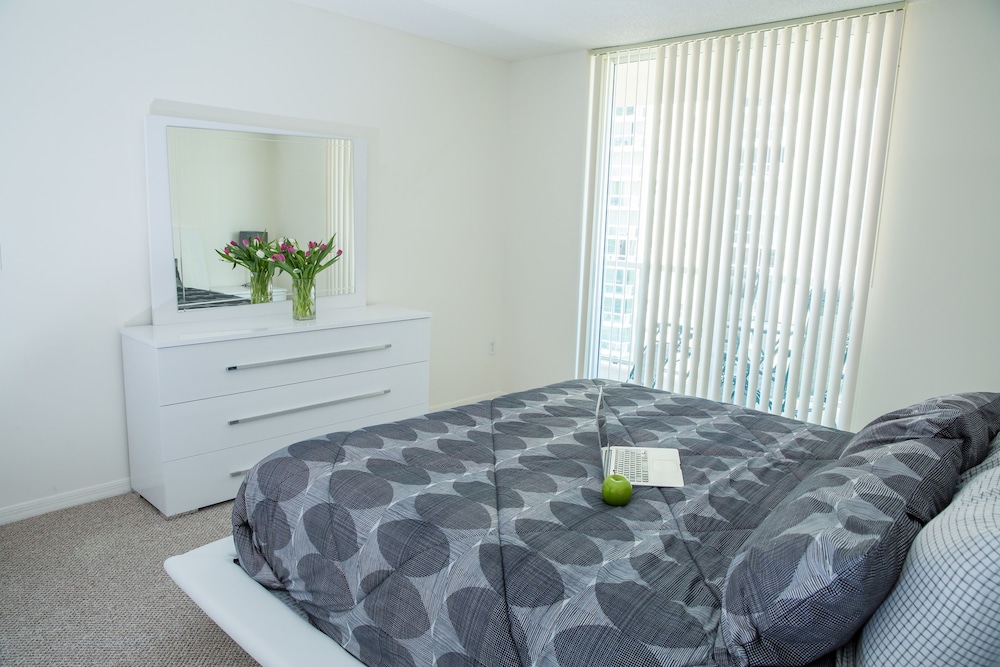 Luxury Apartment, 2 Bedrooms, City View photo 3