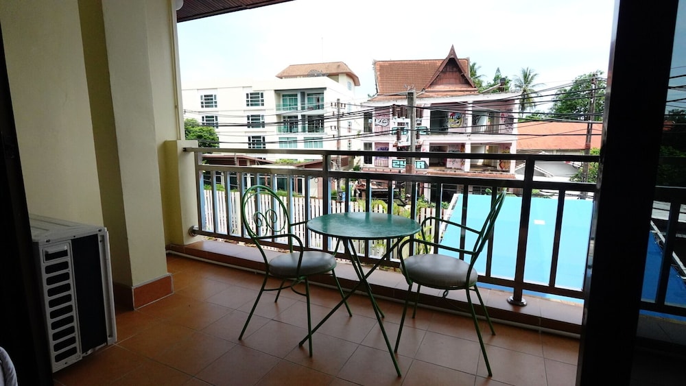 Deluxe Triple room with Balcony - Photo 14