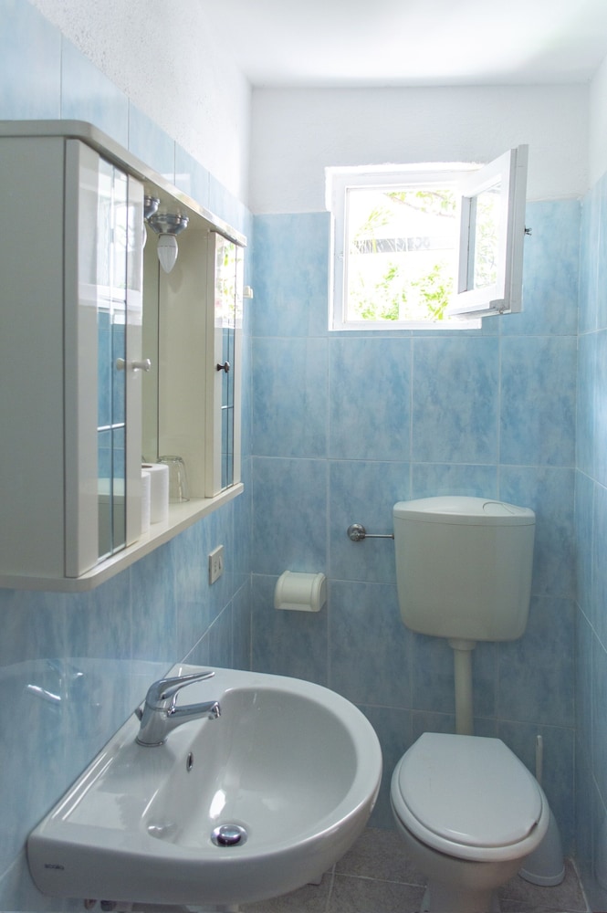 Double Room, Sea View - Photo 3