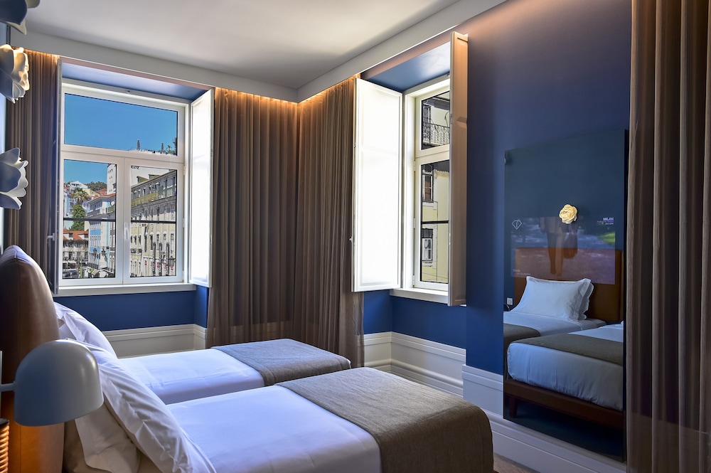 Twin Room, City View - Photo 1