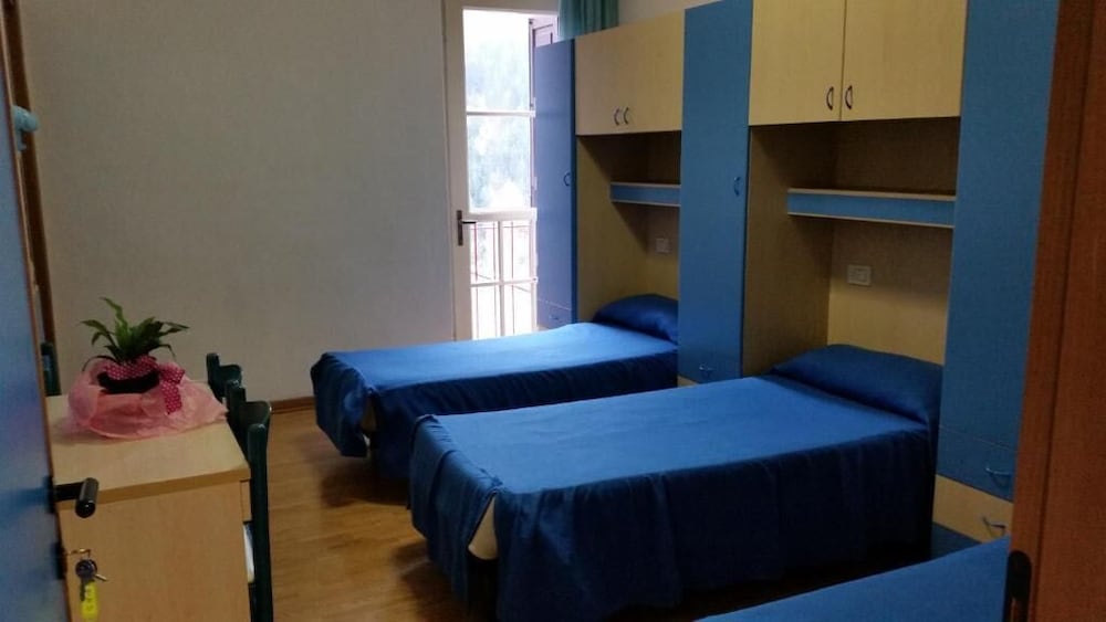 Basic Double Room, 1 Bedroom, Accessible photo 1