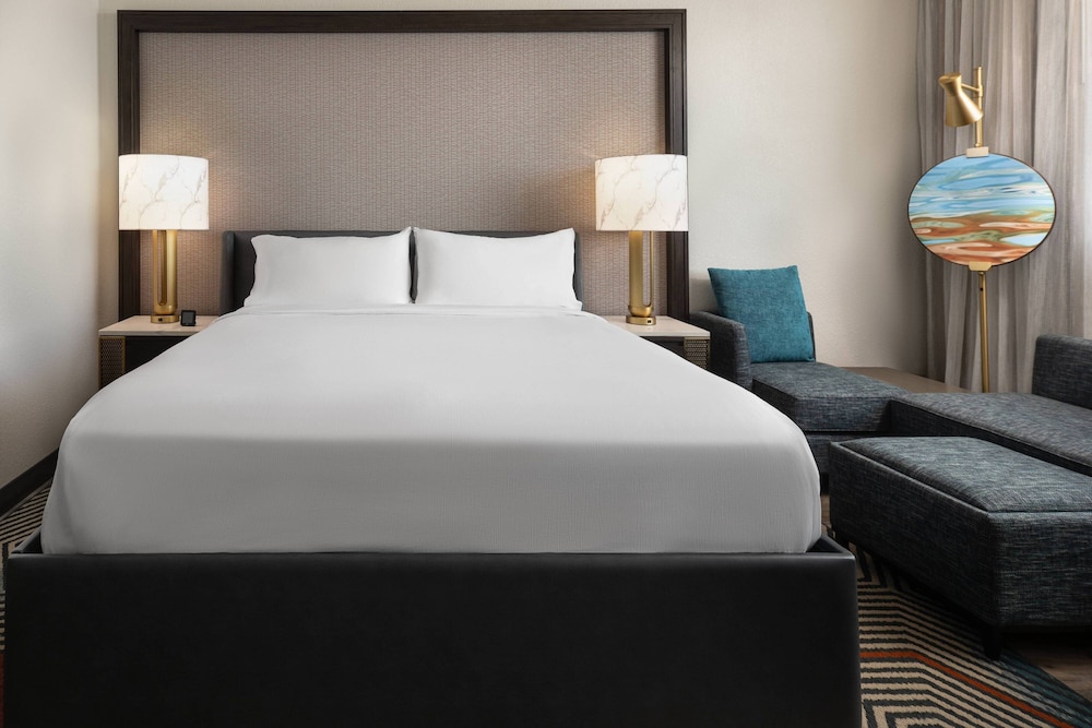 Room, 1 King Bed (Quality) - Photo 3