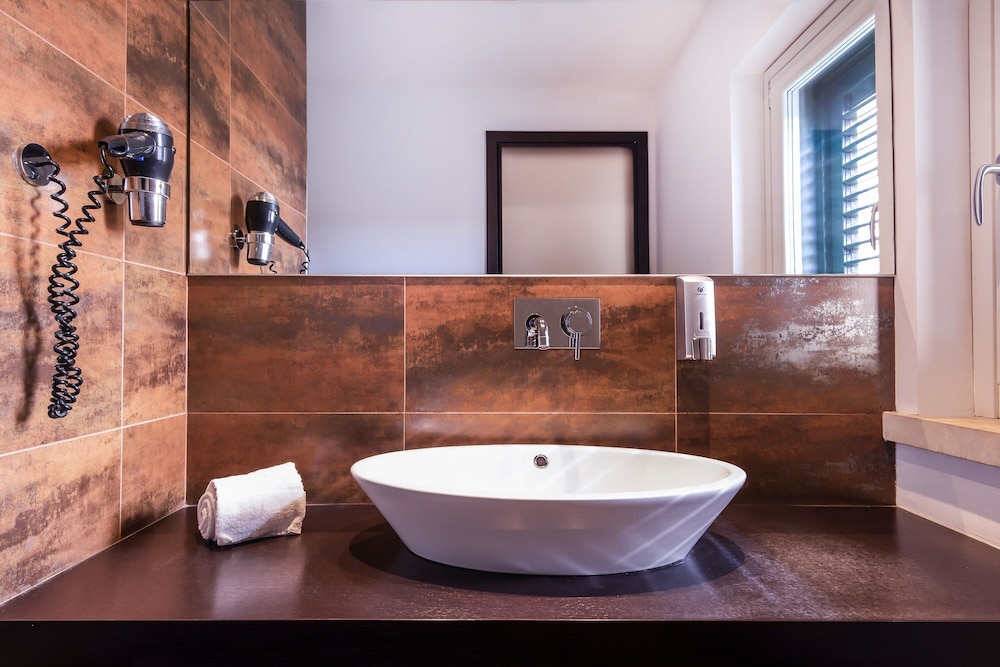 Junior Suite - Photo 8