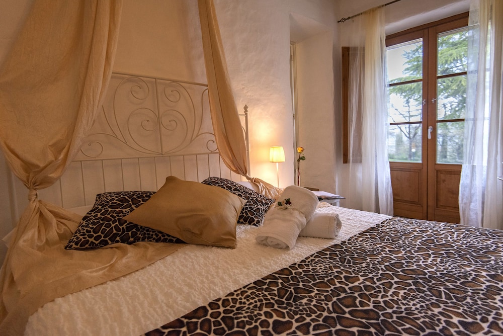 Standard Triple Room, Multiple Beds photo 2