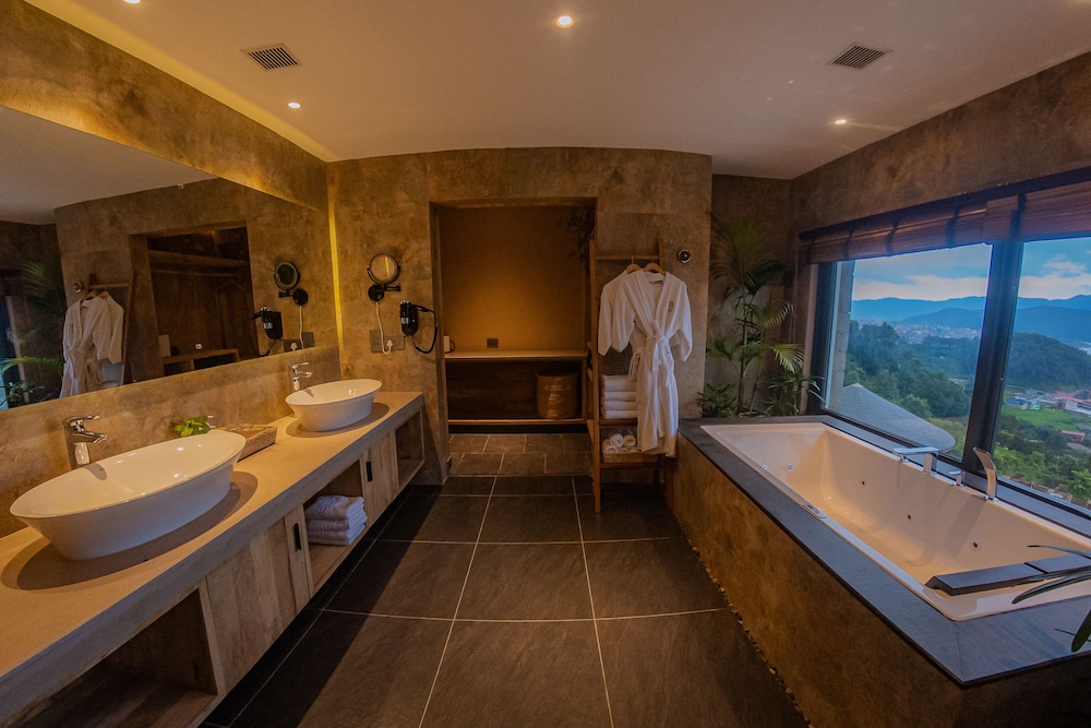 Junior Suite - Photo 8