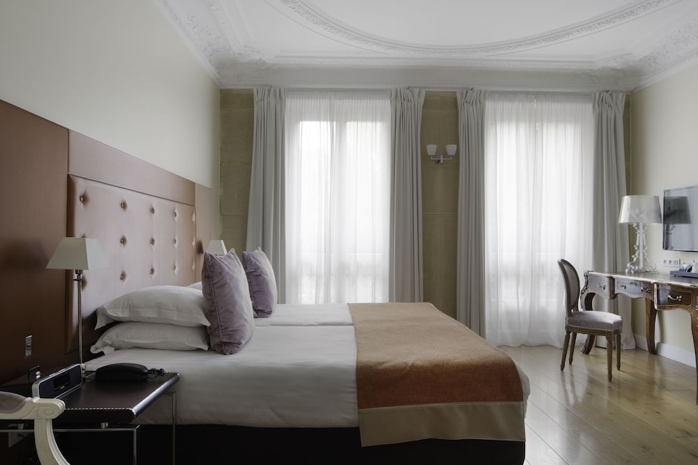 Superior Room, Mobility Accessible (Free soft minibar, chromecast) photo 1