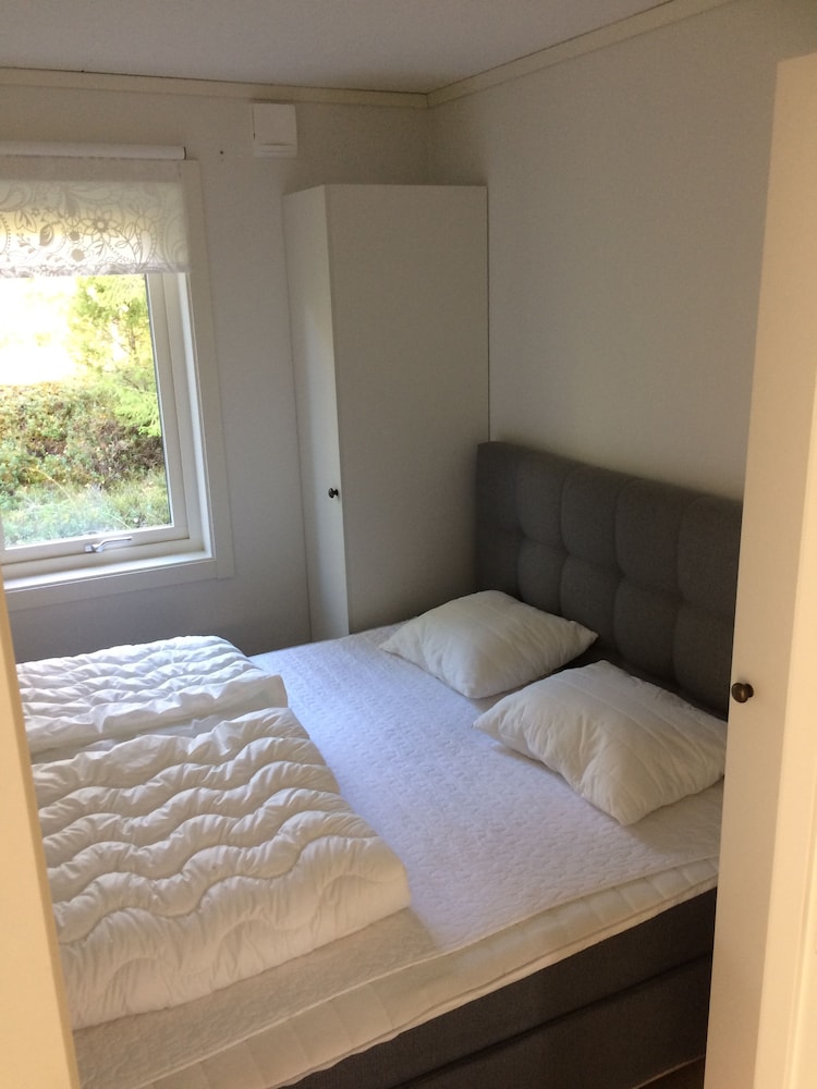 Cottage, 2 Bedrooms (6 beds) photo 2