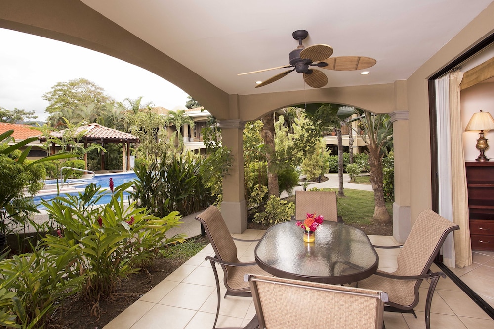 Family Condo, Poolside photo 2