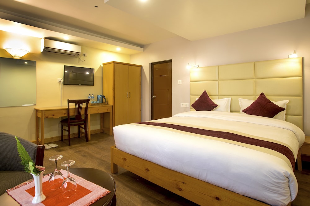 Honeymoon Room photo 1