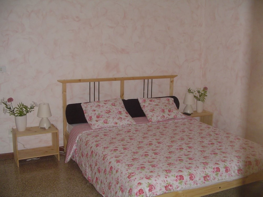 Triple Room, Private Bathroom (External)