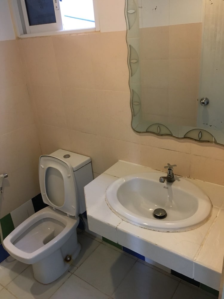 Standard Twin Room photo 3