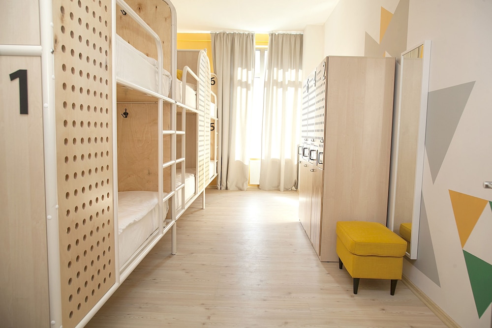 Shared Dormitory, Women only (6 beds) photo 3
