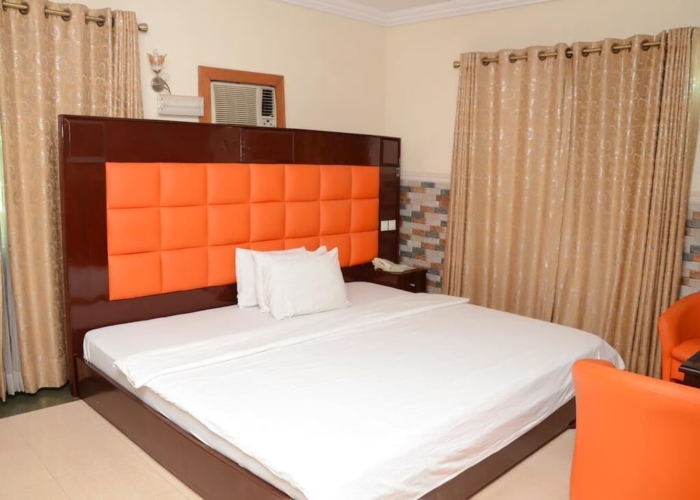 Deluxe Room - Photo 2