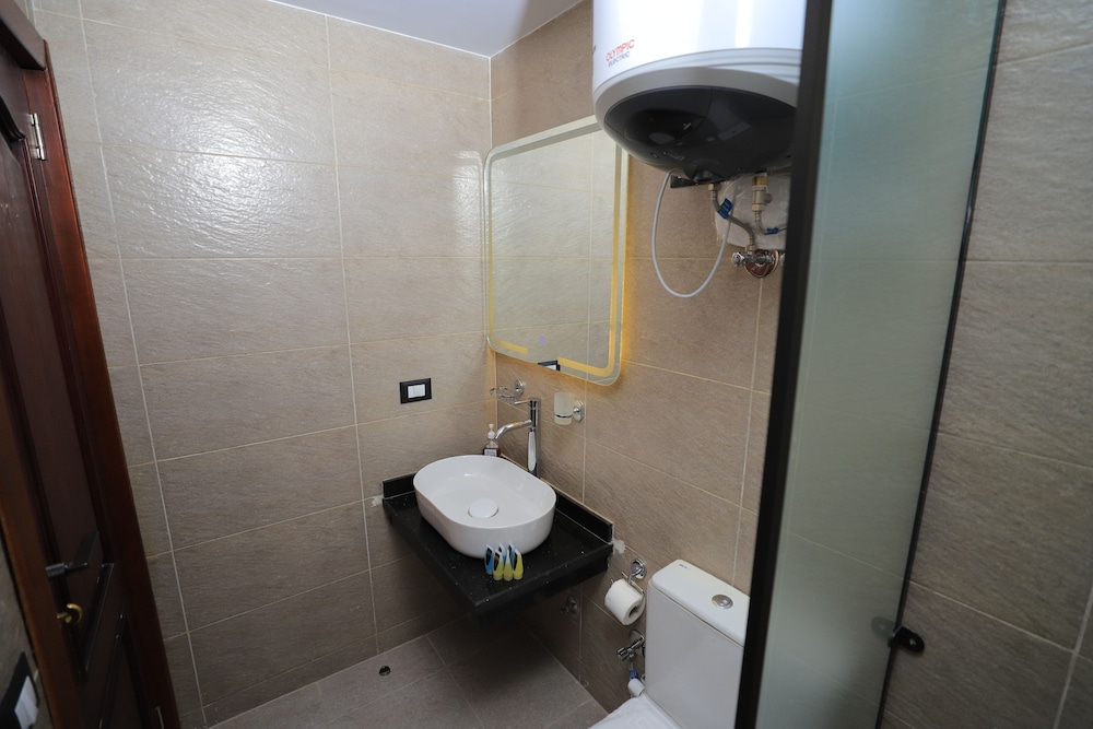Deluxe Double Room photo 3