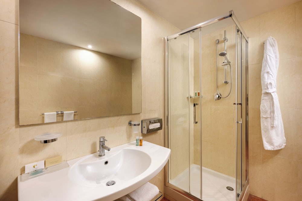 Superior Room - Photo 17