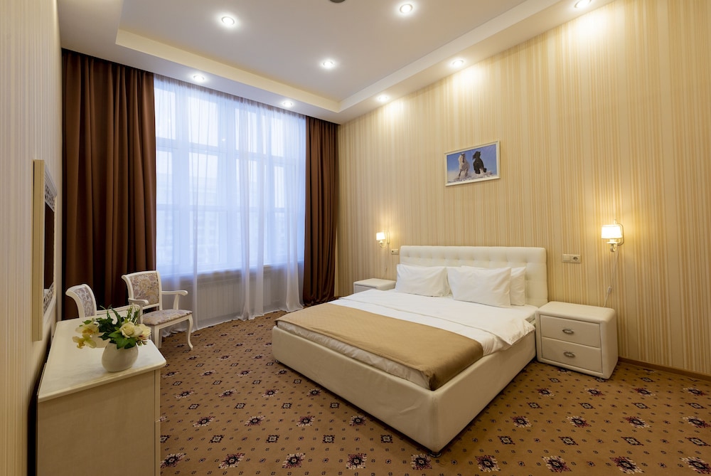 Luxury Suite