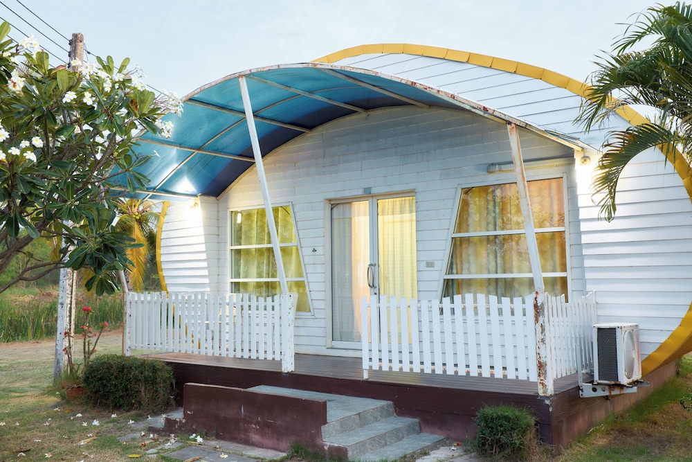 House, 1 Queen Bed, Patio photo 2
