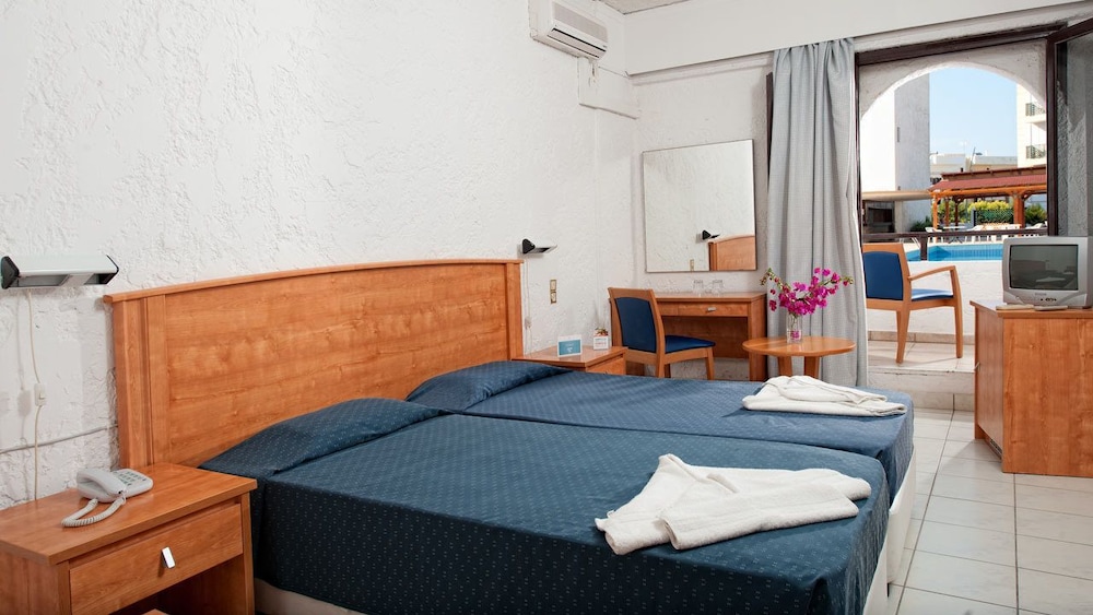 Standard Room - Photo 2