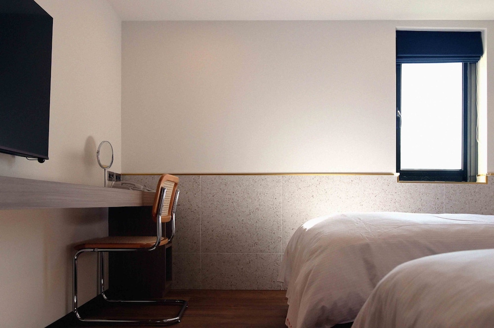 Elite Twin Room photo 3