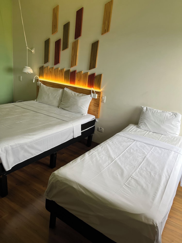 Standard Triple Room, Multiple Beds - Photo 1
