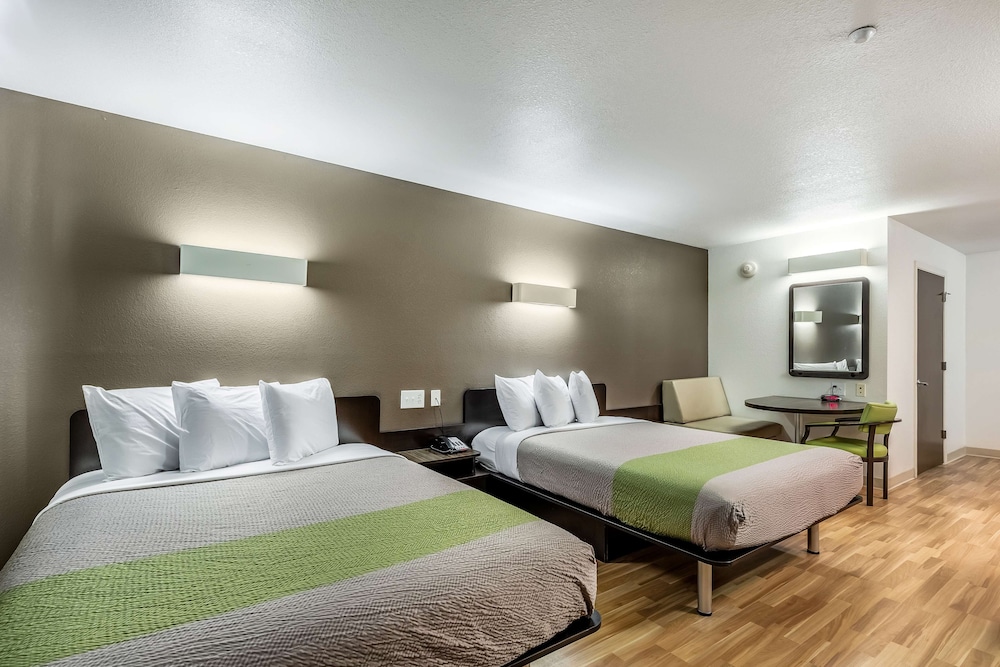 Deluxe Room, 2 Double Beds, Non Smoking, Kitchenette photo 2