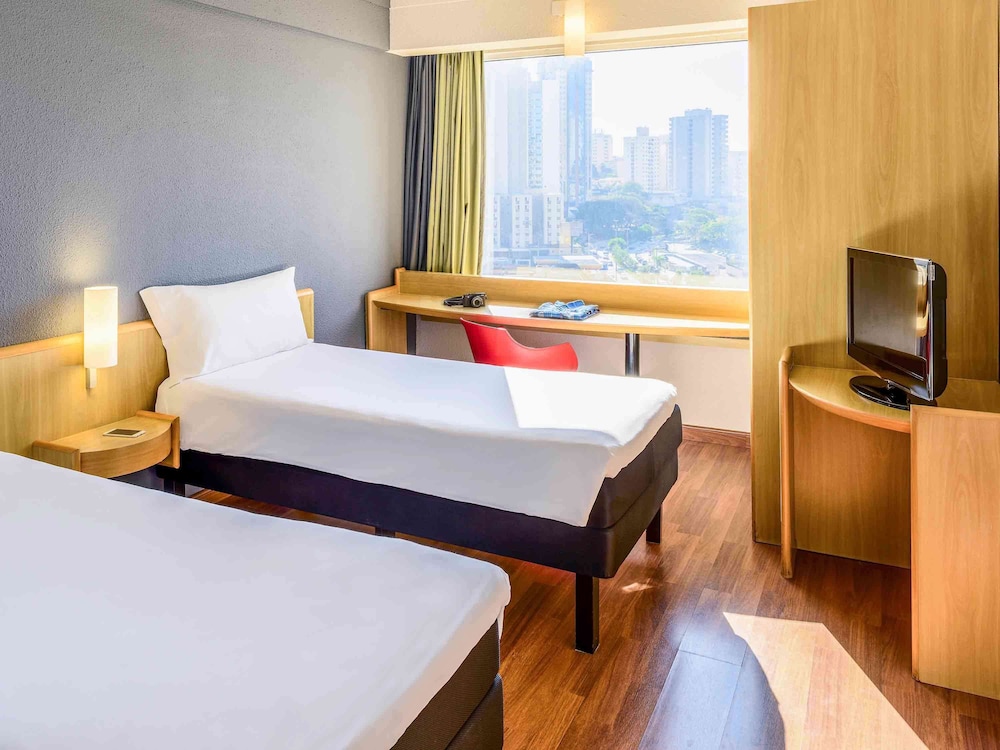 Standard Triple Room, 3 Twin Beds - Photo 5