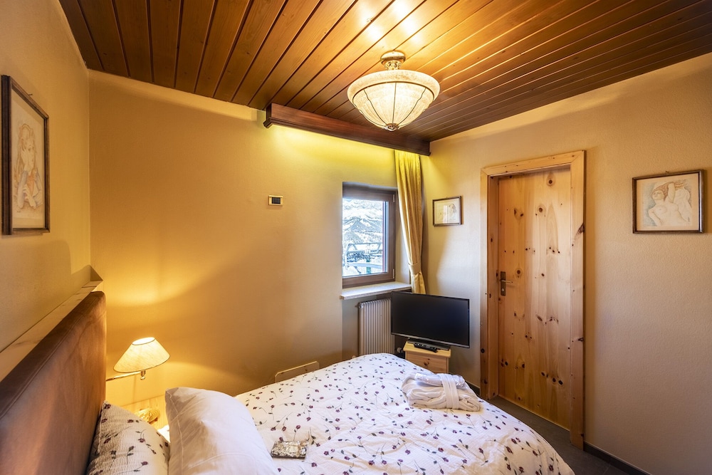 Honeymoon Single Room photo 1