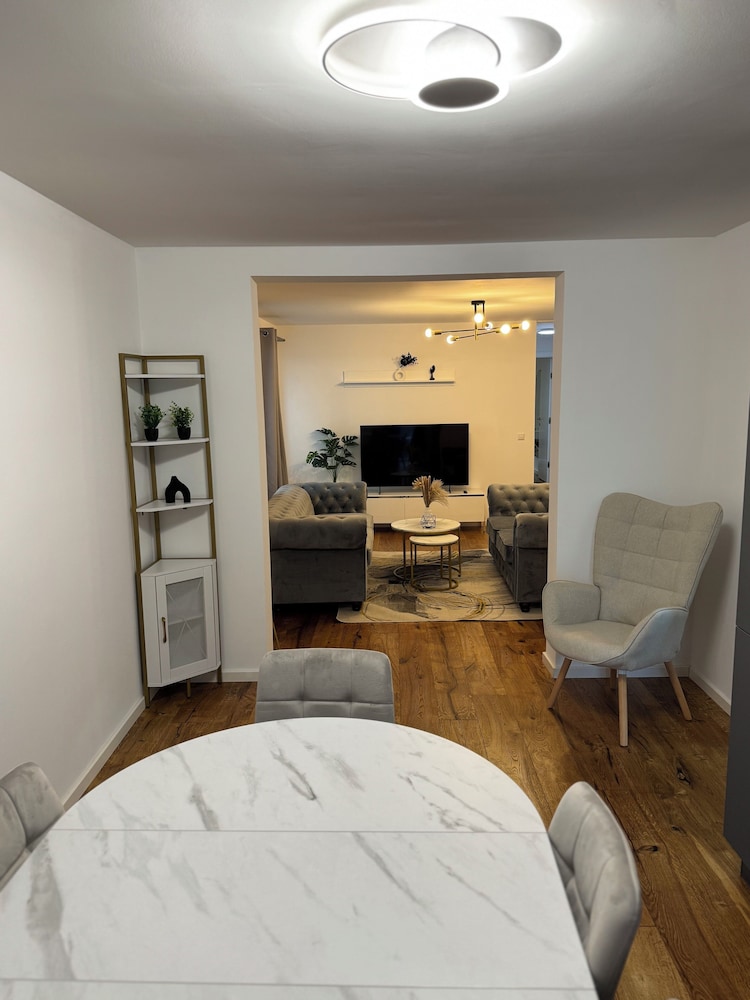 Deluxe Condo photo 2
