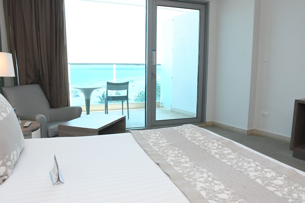 Superior Room, 1 Queen Bed, Sea View - Photo 4