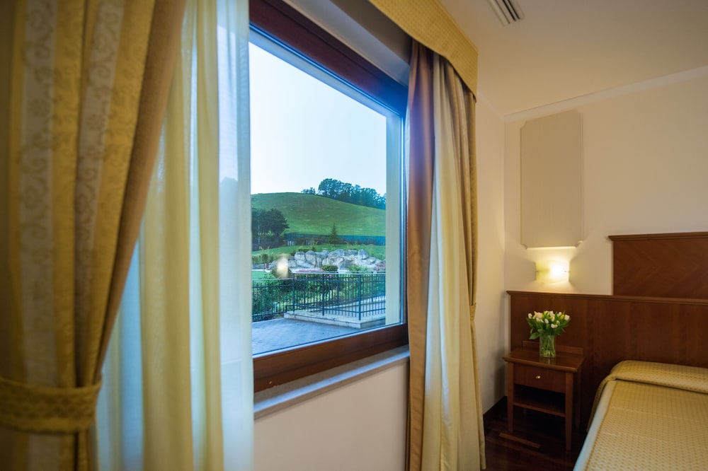 Comfort Room photo 3