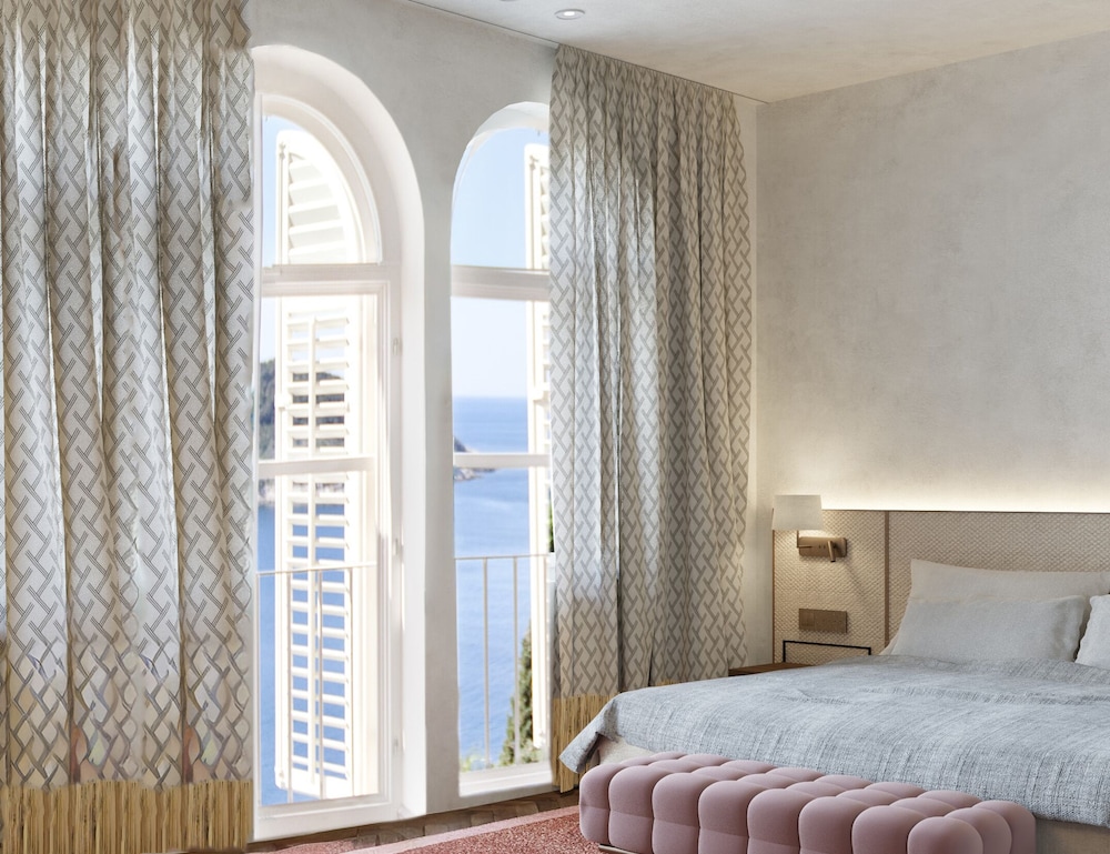 Villa deluxe sea view room photo 1
