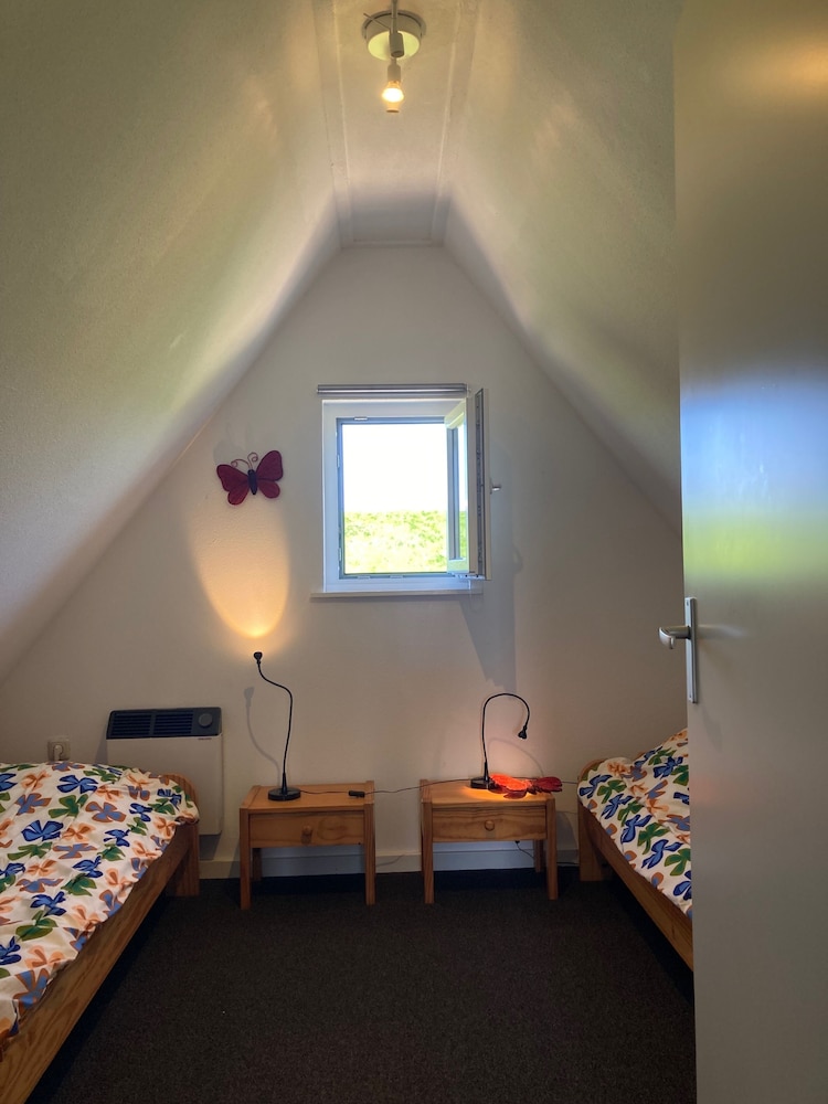 Bungalow, 3 Bedrooms, Balcony, Garden View photo 1