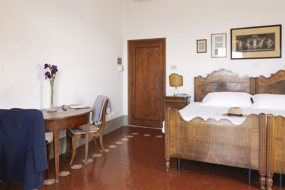 Suite, 1 Double Bed, City View photo 3